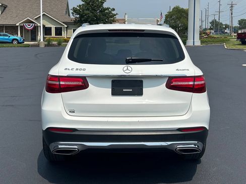 Used 2019 Mercedes-Benz GLC 300 4MATIC image 6