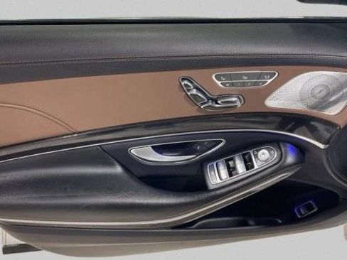 Used 2020 Mercedes-Benz S 560 Sedan image 19
