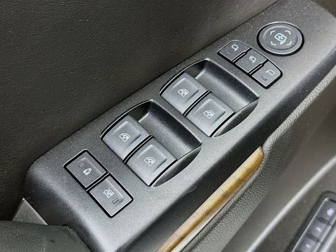 Used 2019 GMC Yukon Denali w/ Open Road Package image 30