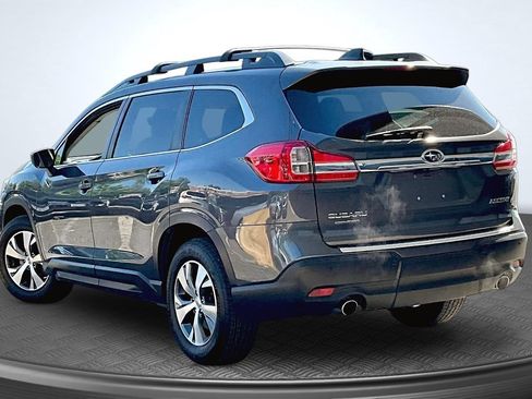Used 2021 Subaru Ascent Premium w/ Convenience Package AWD/4WD image 4