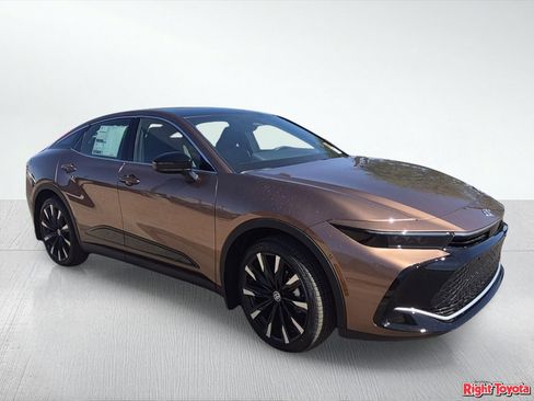 New 2026 Toyota Crown Platinum AWD/4WD image 9