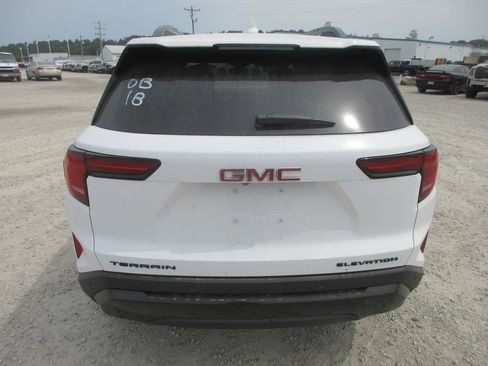 New 2027 GMC Terrain Elevation w/ Elevation Premium Package FWD image 5
