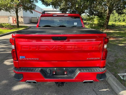 Used 2020 Chevrolet Silverado 1500 Custom w/ Custom Value Package RWD image 5