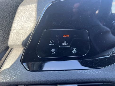 Used 2024 Volkswagen GTI Autobahn image 17