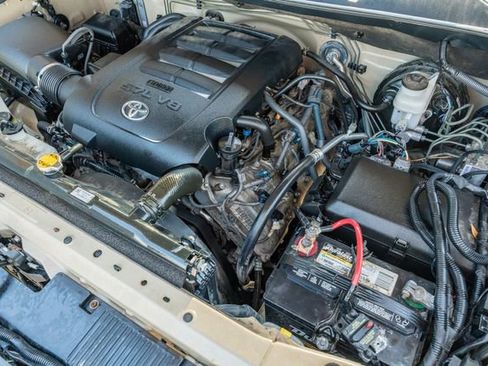 Used 2017 Toyota Tundra SR5 image 15