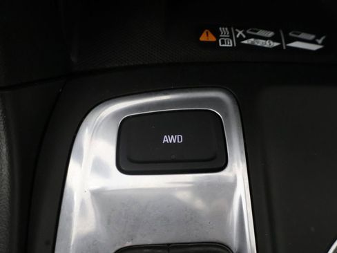 Used 2020 Chevrolet Equinox Premier image 45