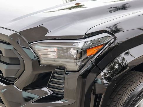 Used 2026 Toyota Tacoma SR5 RWD image 8