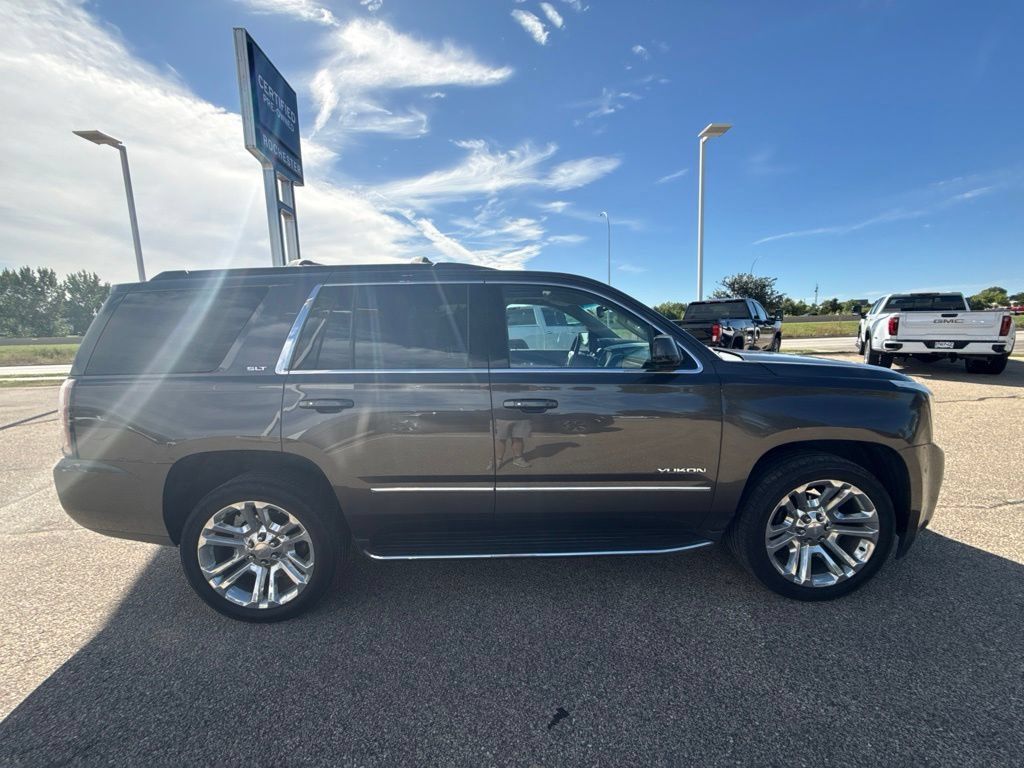 Used 2019 GMC Yukon SLT w/ Premium Edition AWD/4WD image 8