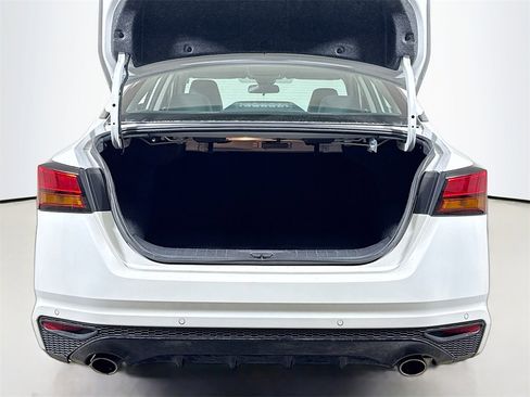 Used 2024 Nissan Altima 2.5 SR image 22