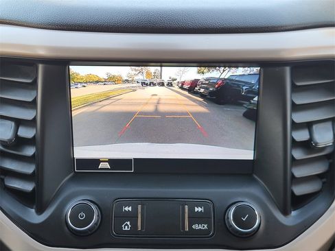 Used 2023 GMC Acadia Denali image 15