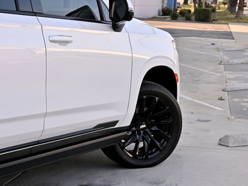 Used 2021 Cadillac Escalade ESV Sport w/ Driver Assist Tech Package RWD image 54