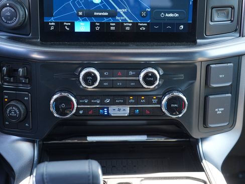 Used 2025 Ford F150 Platinum AWD/4WD image 25