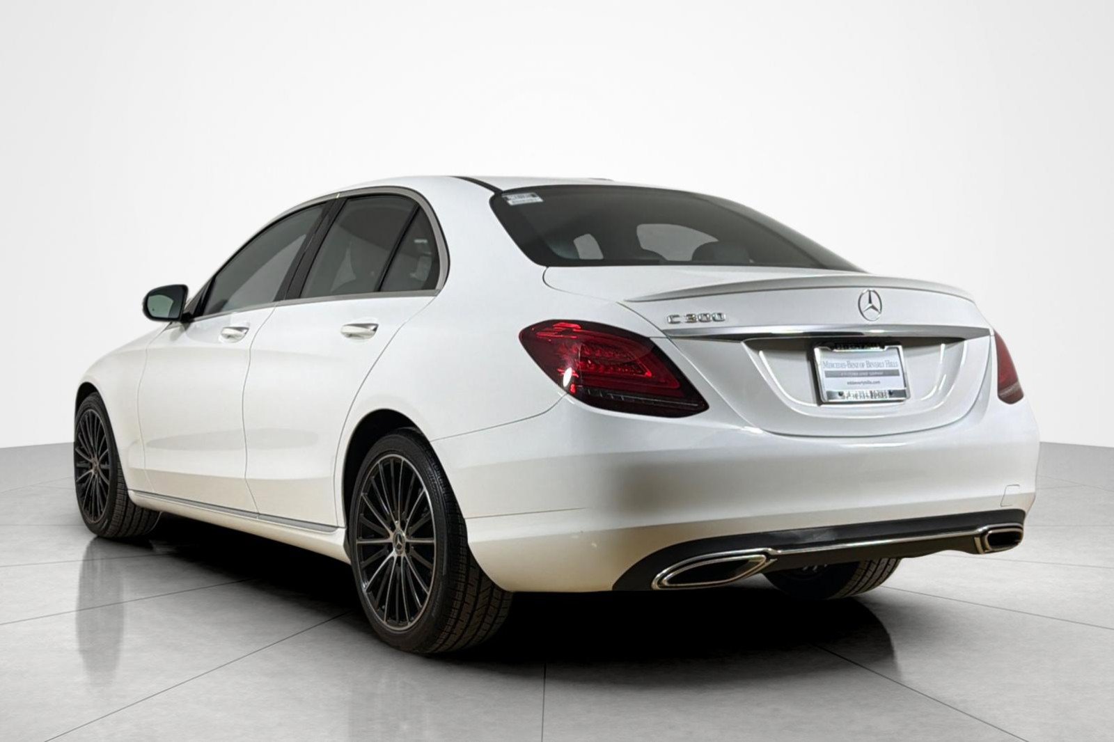 Used 2019 Mercedes-Benz C 300 Sedan image 3