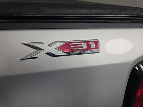 Used 2021 GMC Sierra 1500 SLT w/ SLT Premium Plus Package AWD/4WD image 30