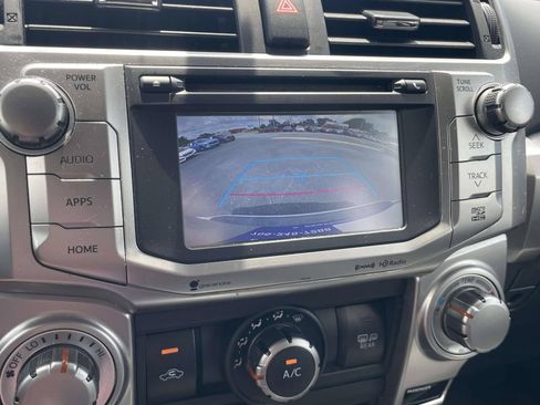Used 2018 Toyota 4Runner SR5 Premium RWD image 17