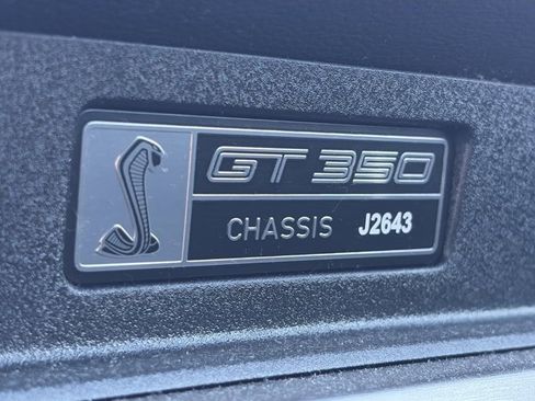 Used 2018 Ford Mustang Shelby GT350 image 19