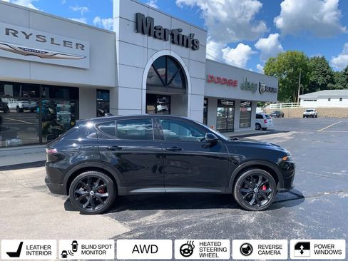 Used 2024 Dodge Hornet R/T image 1