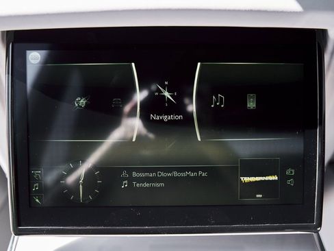 Used 2024 Rolls-Royce Cullinan AWD/4WD image 70