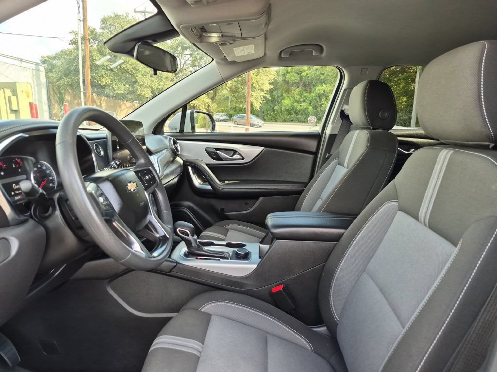 Used 2025 Chevrolet Blazer LT AWD/4WD image 22