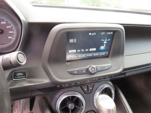 Used 2018 Chevrolet Camaro LT image 16