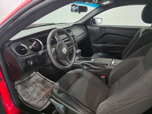 Used 2012 Ford Mustang Coupe image 12