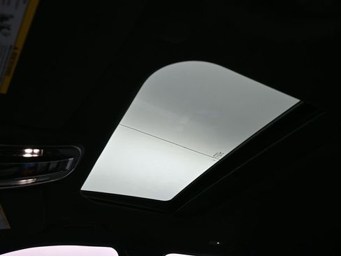 Used 2023 Jeep Grand Cherokee Altitude image 28