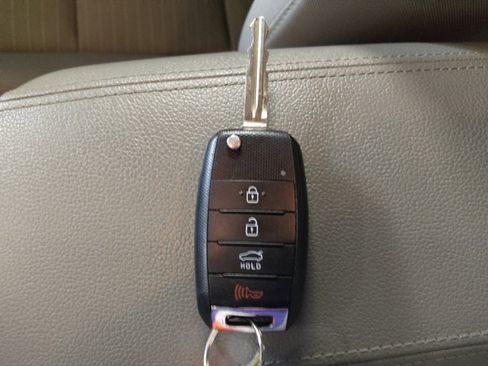 Used 2016 Kia Forte LX w/ LX Popular Plus Package FWD image 32
