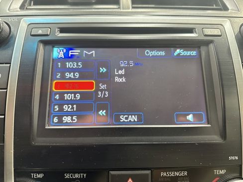 Used 2013 Toyota Camry XLE FWD image 21