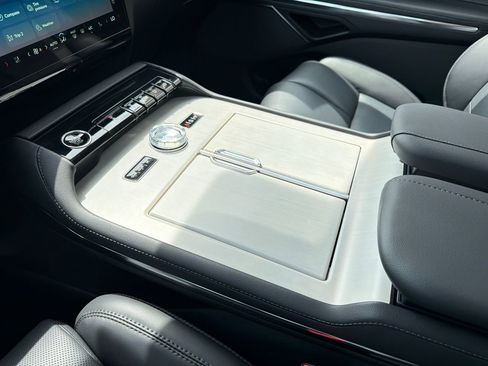 New 2026 Lincoln Navigator L Reserve image 31