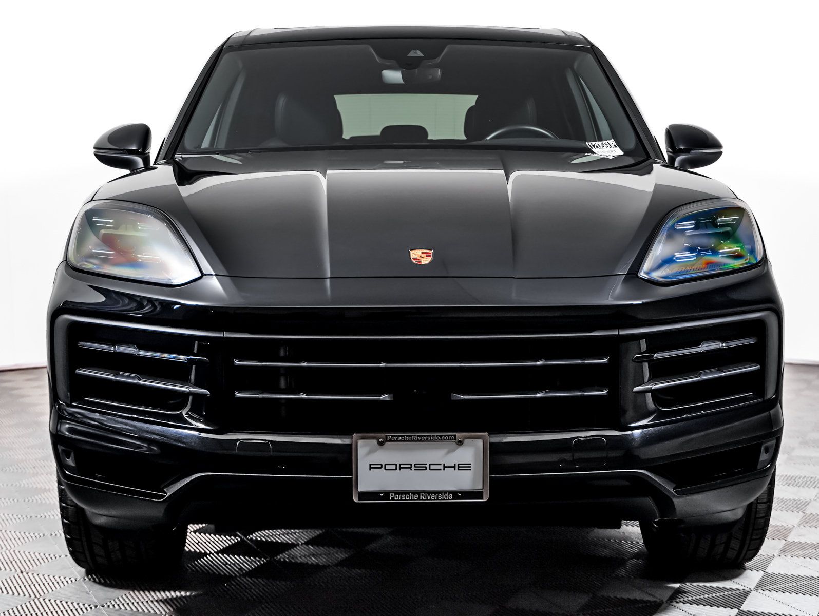 Certified 2024 Porsche Cayenne w/ Premium Package AWD/4WD image 7