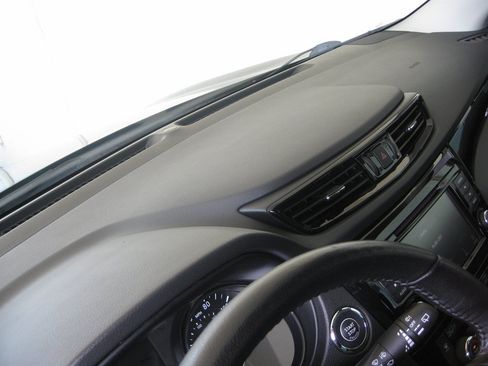 Used 2021 Nissan Rogue Sport SV FWD image 20