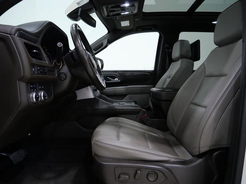 Used 2021 GMC Yukon SLT w/ SLT Premium Package AWD/4WD image 13
