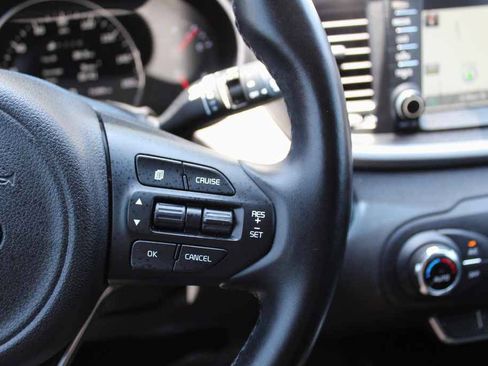 Used 2016 Kia Sorento SX FWD image 18