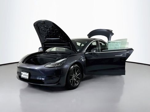 Used 2018 Tesla Model 3 Long Range RWD image 24