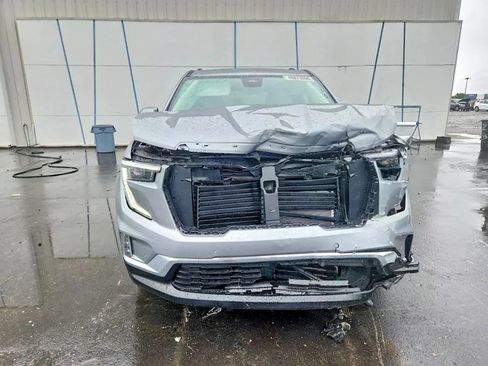 Used 2024 GMC Acadia Denali w/ Super Cruise Package FWD image 5