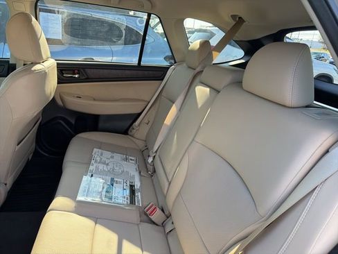 Used 2019 Subaru Outback 2.5i Limited image 20