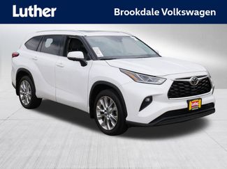 Used 2023 Toyota Highlander Limited AWD/4WD video 1