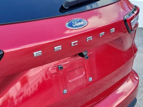 Used 2023 Ford Escape ST-Line w/ Tech Pack #1 FWD image 6