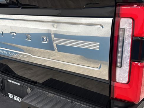 Used 2023 Ford F250 Limited AWD/4WD image 44