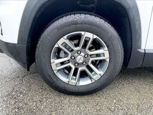 Used 2025 GMC Terrain Elevation AWD/4WD image 9