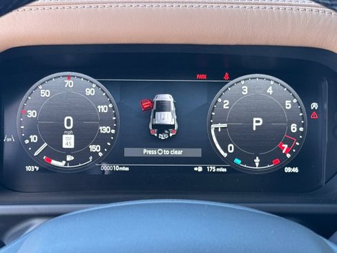 New 2026 Land Rover Defender 110 X-Dynamic SE AWD/4WD image 29