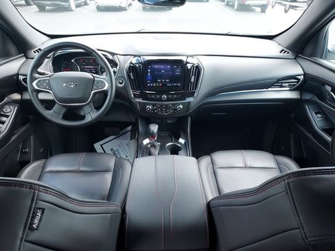 Used 2023 Chevrolet Traverse RS AWD/4WD image 10