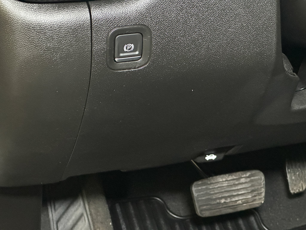 Used 2021 GMC Sierra 1500 Elevation AWD/4WD image 22