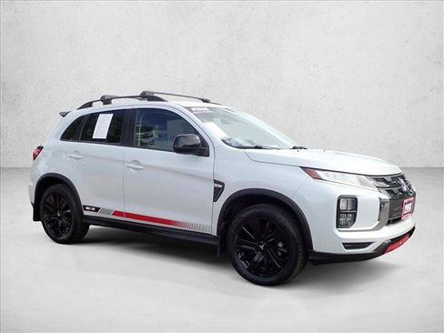 Used 2023 Mitsubishi Outlander Sport ES AWD/4WD image 6