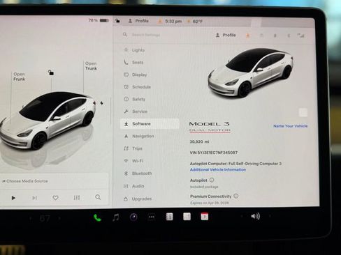 Used 2022 Tesla Model 3 Performance image 29