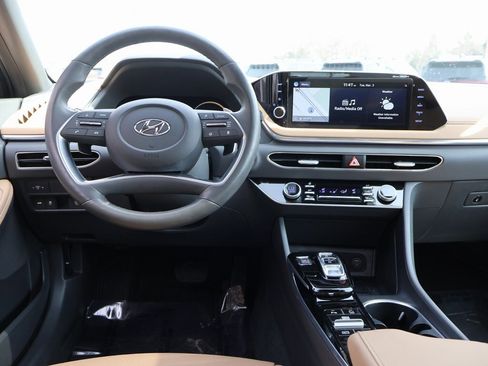 Certified 2022 Hyundai Sonata Limited image 19
