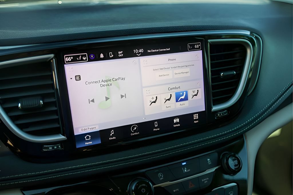 Used 2022 Chrysler Pacifica Touring-L AWD/4WD image 19