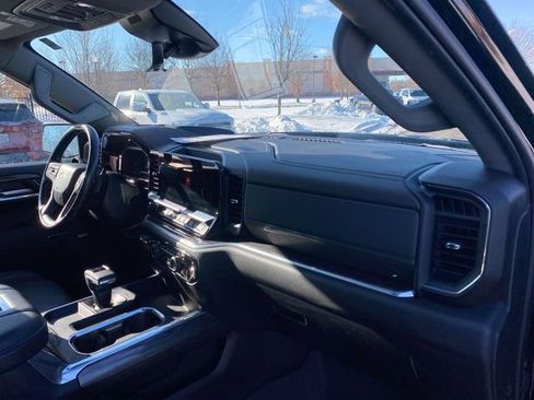 Used 2022 Chevrolet Silverado 1500 LTZ w/ LTZ Premium Package image 28