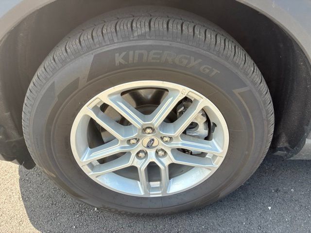 Used 2025 Ford Explorer Active w/ Active Comfort Package RWD image 15