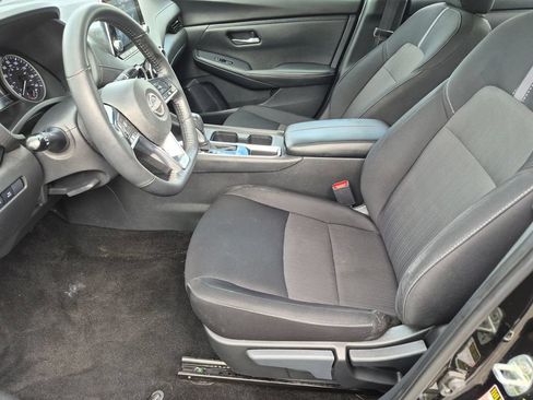 Used 2025 Nissan Sentra SV w/ All-Weather Package FWD image 10